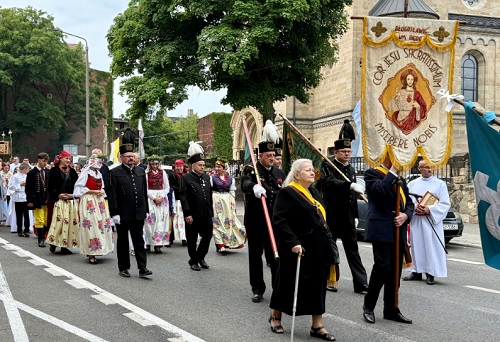 Polish Procession 2